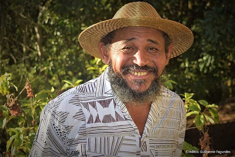 Com Nego Bispo e Com Proudhon.